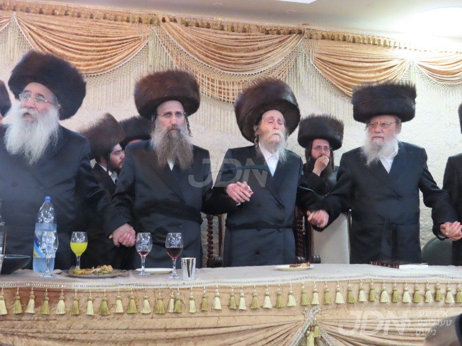 שמחת החתונה פון אן אייניקל פון הגה"צ ראש ישיבת ערלוי