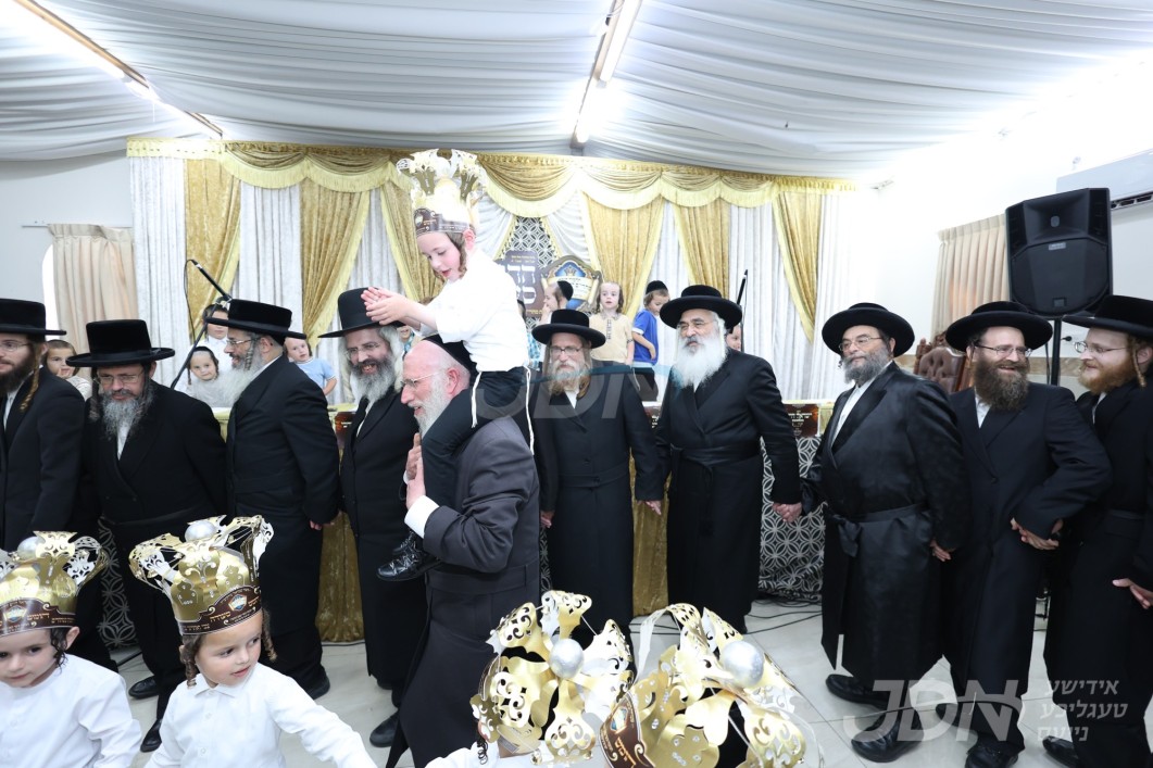 חומש סעודה אין תלמוד תורה דושינסקיא אין הר יונה