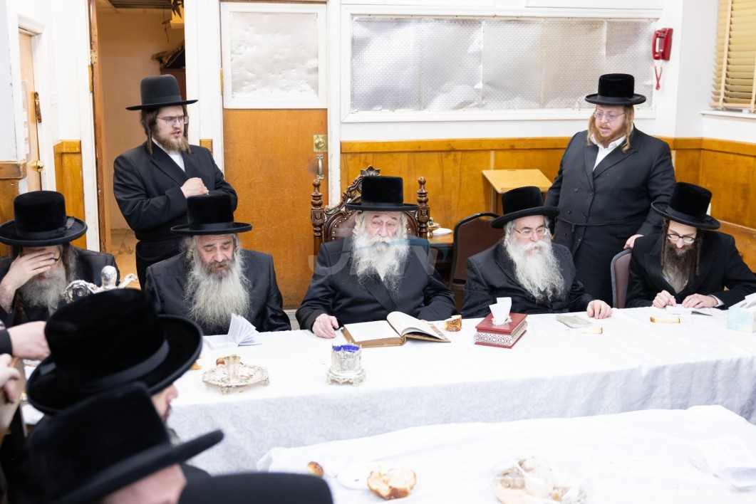 יארצייט פון הרה"ק בעל מאור עינים זי"ע ביי האדמו"ר מטשערנאביל