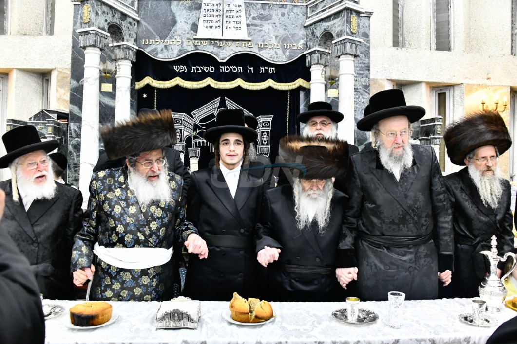 שמחת התנאים בבית קרעטשניף י"ם - קאמארנא בני ברק