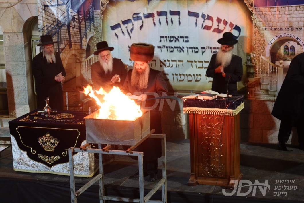 האדמו"ר מסאדיגורה ירושלים ביים הדלקה ל"ג בעומר