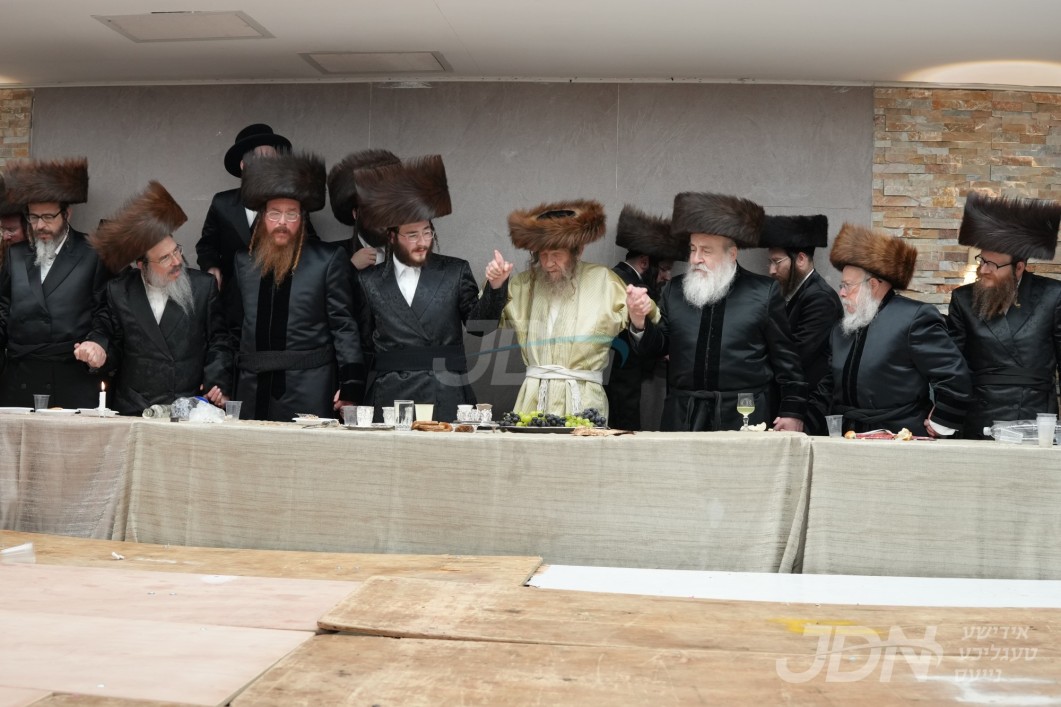שמחת החתונה פון אן אייניקל פון האדמו"ר מלעלוב ניקלשבורג