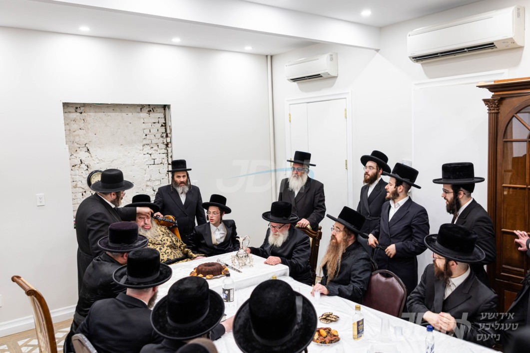 שמחת הווארט בבית סקווירא - קאלוב - וויזניץ לאנדאן