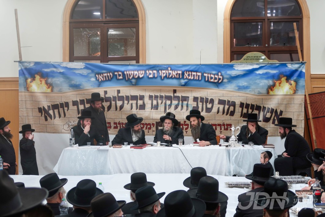 האדמו"ר מערלוי ביים הדלקה ל"ג בעומר
