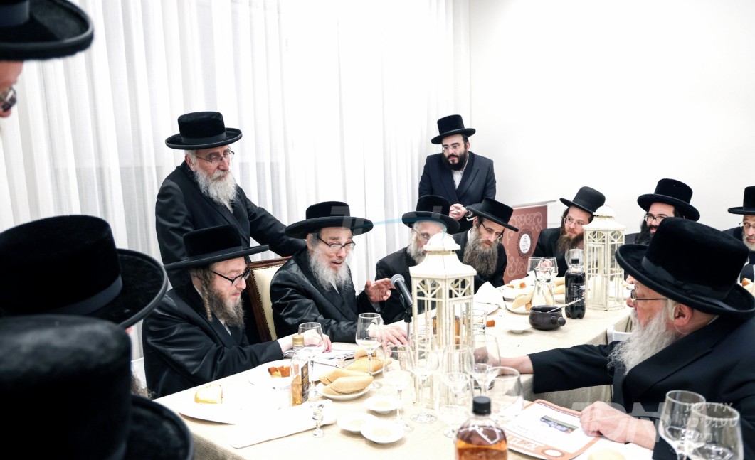 מסיבה לטובת מתיבתא גבוה אהלה של תורה דחסידי פאפא אין שטוב פון הרבני הנכבד ר' יושע דייטש