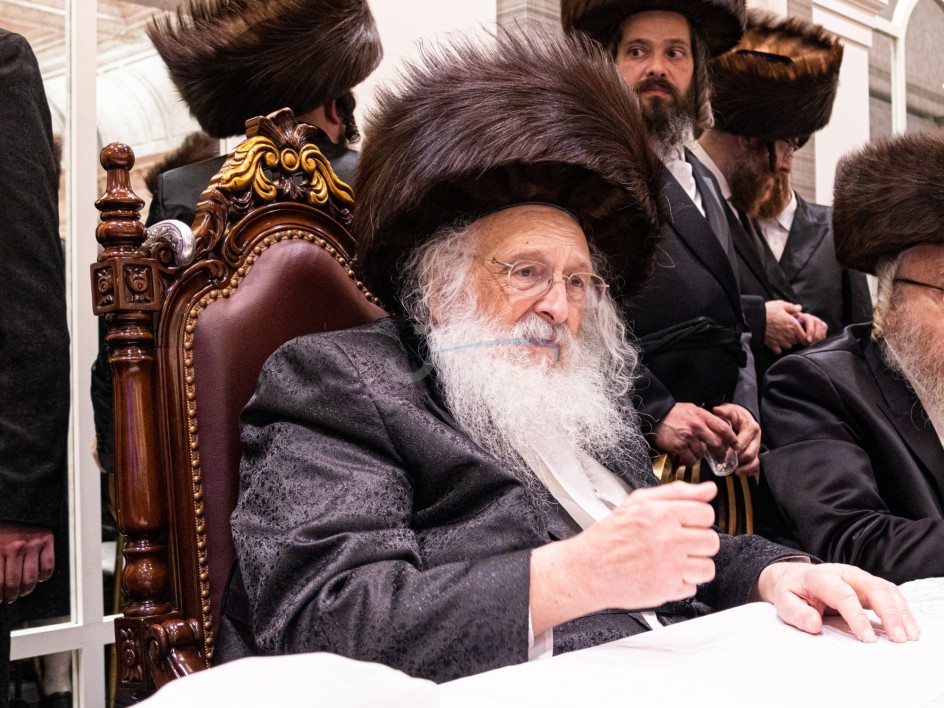 בקשו רחמים: כ"ק אדמו"ר מהורדענקא פון מאנטשעסטער געפונט זיך אין א קריטישן געזונט צושטאנד ה"י