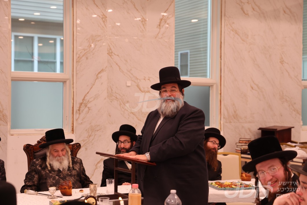 בקשו רחמים: באקאנטער עוסק בצרכי ציבור הרה"ח ר' נפתלי הערש צאהלער הי"ו אנגעוויזן אויף רחמי שמים