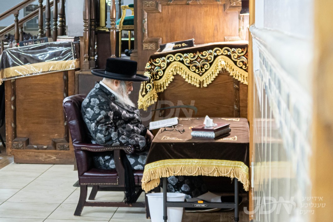 תשעה באב ביי האדמו"ר מסאטמאר, אין מחנה דברי יואל ד'סאטמאר