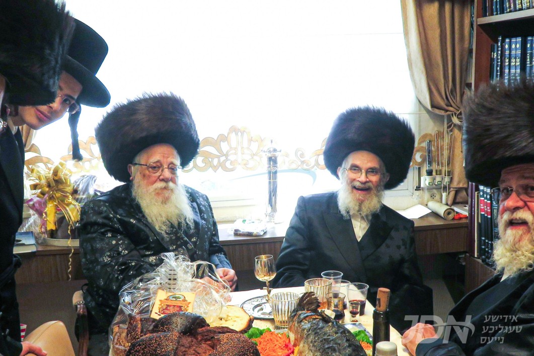 פורים אין חצר הקודש שאץ וויזניץ