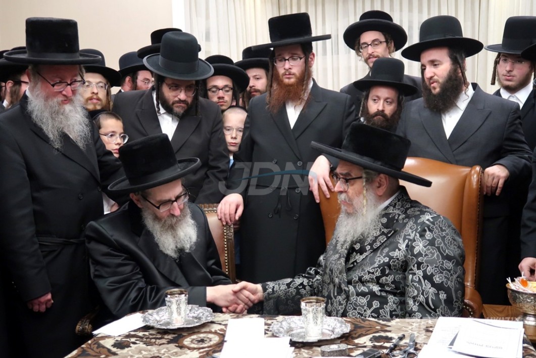האדמו"ר מראחמיסטריווקא באזוכט ביי האדמו"ר מסאטמאר