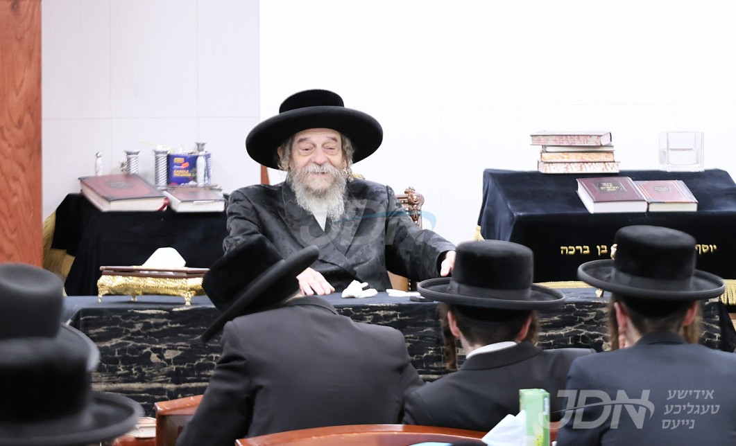 גאב"ד יאוואזשנא ביים דרשת פתיחת הזמן אין ישיבת תורת משה יאוואזשנא
