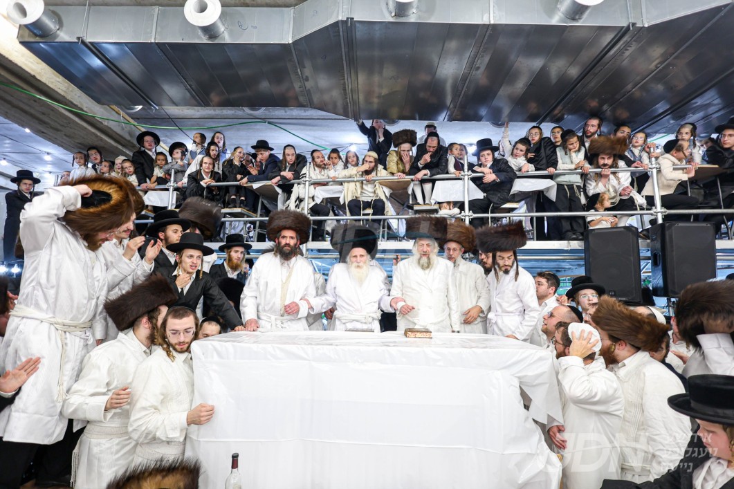 ערב און מוצאי ראש השנה ביי הגה"צ רבי יצחק מאיר מארגענשטערן
