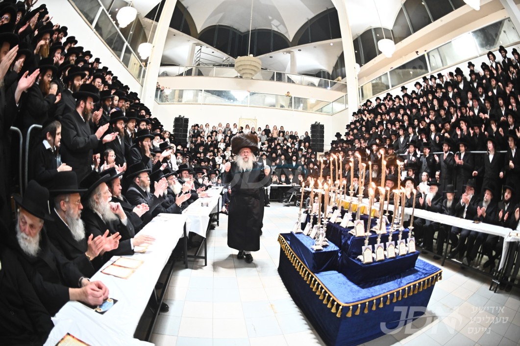 ל"ג בעומר אין חצר הקודש נדבורנה