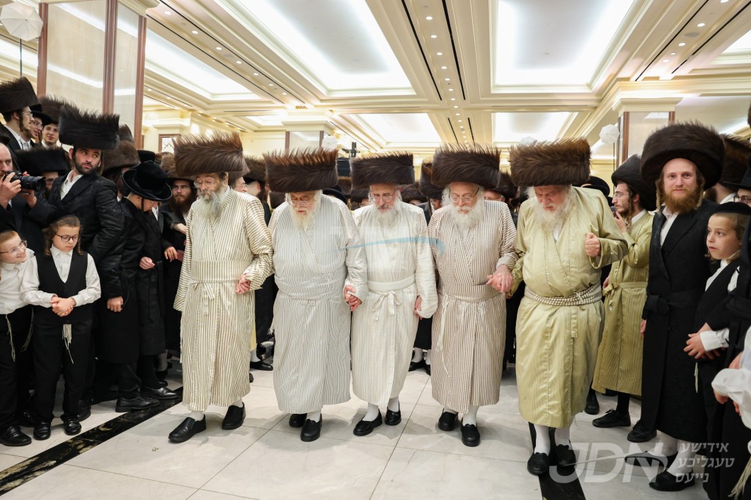 שמחת החתונה פון הכלה בת האדמו"ר מקאסאן בית שמש