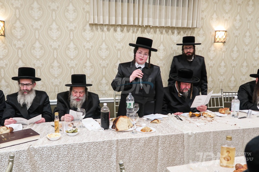 שמחת הבר מצוה פון אן אייניקל פון האדמו"ר מדאמבראווא