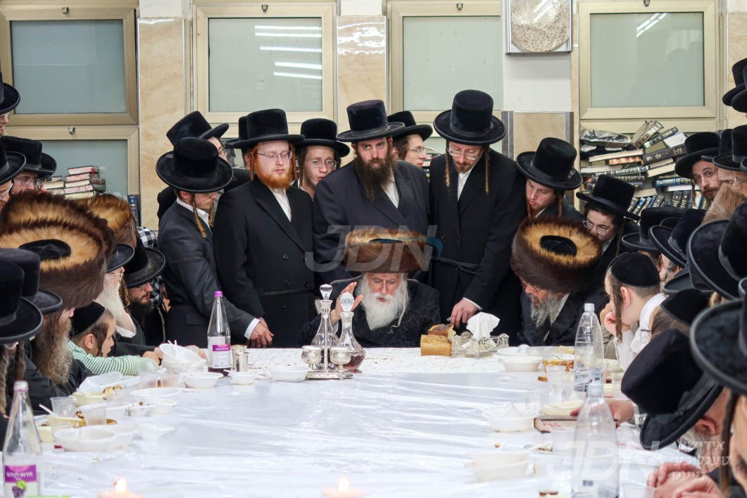 יארצייט פון הרה"ק רבי יוסף מאיר ממחנובקה זי"ע ביי האדמו"ר ממחנובקה בעלזא