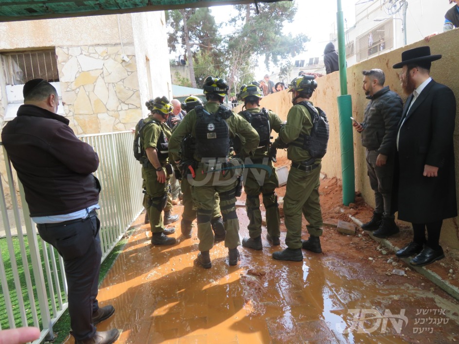 והקב"ה מצילנו מידם: אָפענע ניסים אין ערב פסח טעג ביי ת"ת 'זיו התורה' אין בני ברק