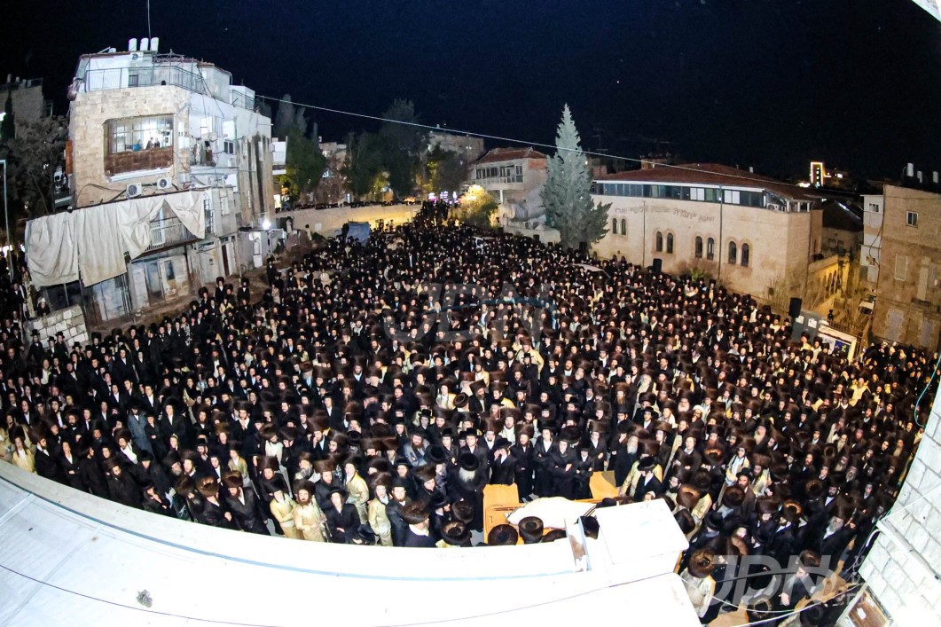 מסע הלוי' פון הגאון רבי יעקב מענדל יאראוויטש זצ"ל חבר בד"ץ העדה החרדית