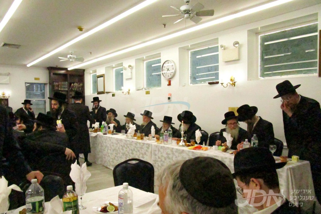 שמחת פדיון הבן בבית תולדות מרדכי - ראחמיסטריווקא מאנסי - לאיעוו טשערנאביל - ליפשא - דאמבראווא