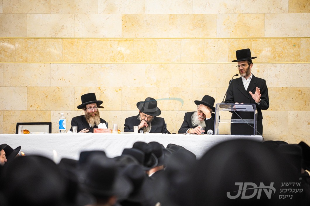 יארצייט סעודה פון הגה"צ אבד"ק אמונת ישראל זצ"ל