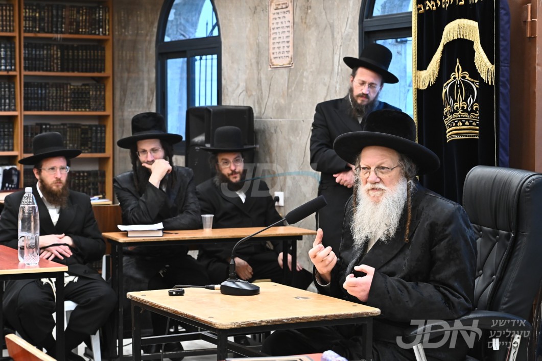 האדמו"ר ממאדזיץ ביים דרשת פתיחת הזמן אין ישיבת מאדזיץ