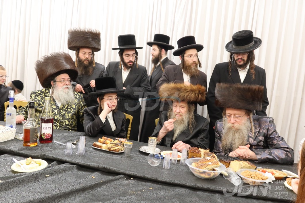 שמחת הבר מצוה בבית לעלוב ניקלשבורג - לייפניק