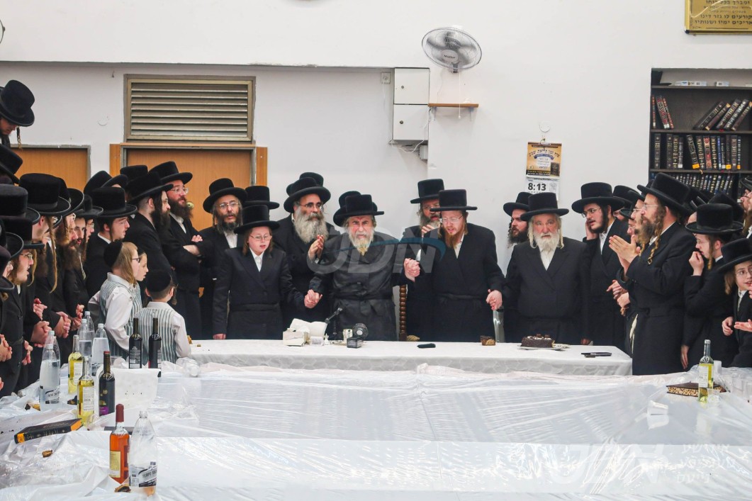 שמחת הנחת תפילין פון אן אייניקל פון האדמו"ר מראחמיסטריווקא