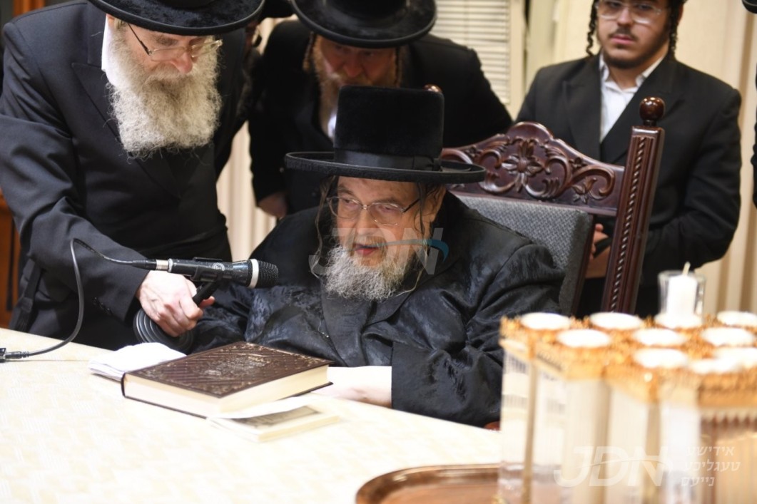 מקבץ נדחי ישראל: האדמו"ר מבעלזא אפעלירט צו כלל חסידי בעלזא, צוצולייגן א ליכט יעדן שבת פאר פארבלאנדזשעטע נשמות