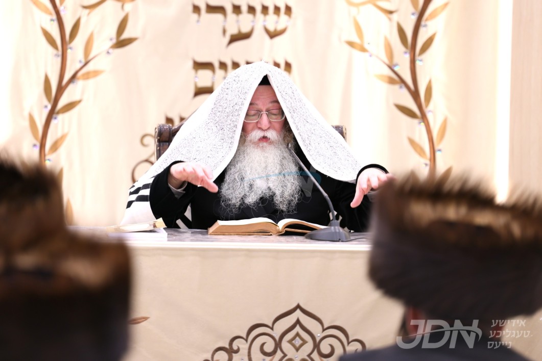 א' סליחות אין חצר הקודש סקולען פון וויליאמסבורג