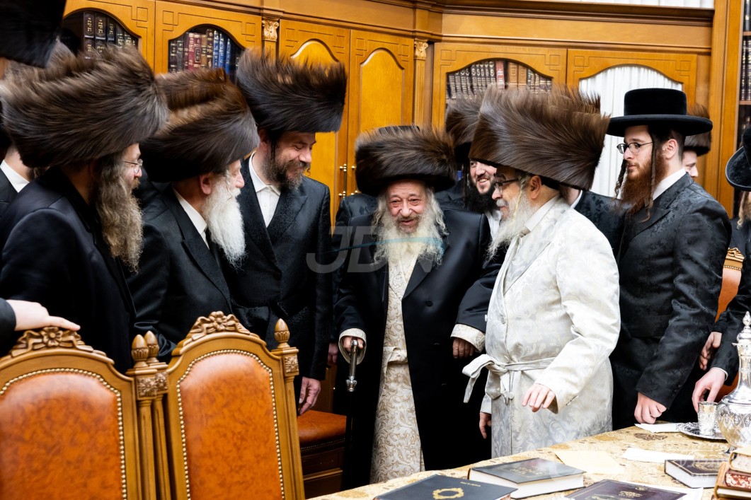 האדמו"ר מדעעש באזוכט ביי האדמו"ר מסאטמאר
