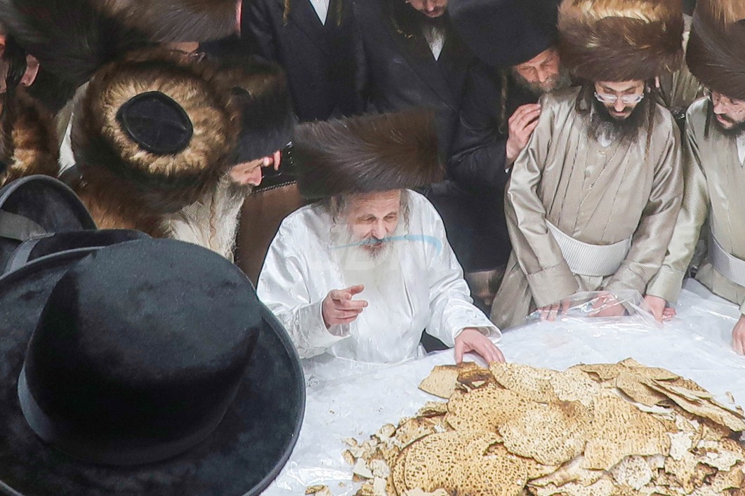 פסח אין חצר הקודש שומרי אמונים ירושלים