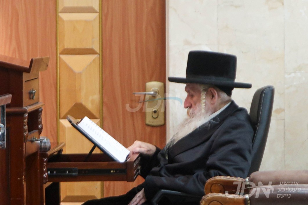 תשעה באב ביי האדמו"ר מטשארנאביל