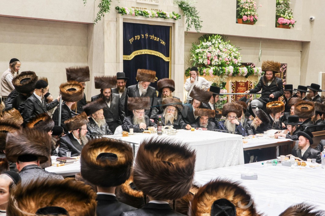 מוצאי שבועות אין חצר הקודש פשעווארסק