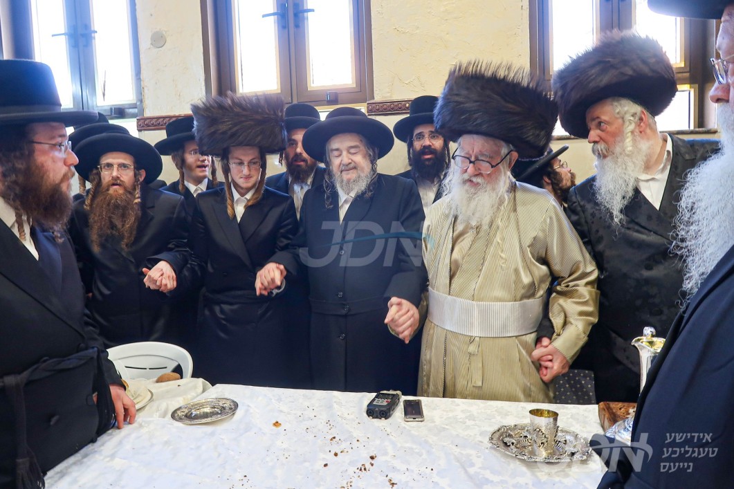 שמחת הברית פון אן אור אייניקל פון האדמו"ר ממשכנות הרועים