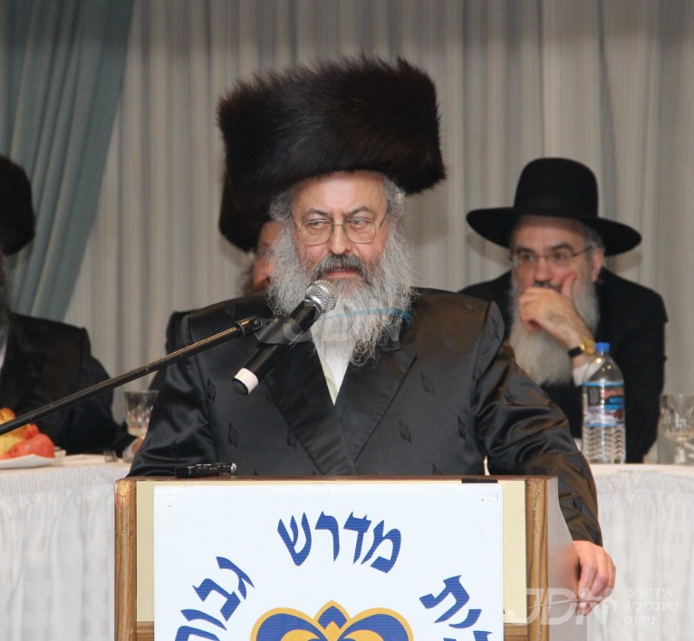 תורה תורה חגרי שק: הגאון הגדול רבי מרדכי הכהן בעק זצ"ל ראש ישיבת תפארת משה נפטר געווארן אין עלטער פון 80 יאר