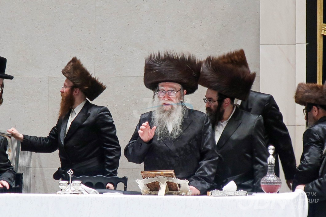 יארצייט פון הרה"ק מצאנז זי"ע ביי האדמו"ר מפשעווארסק