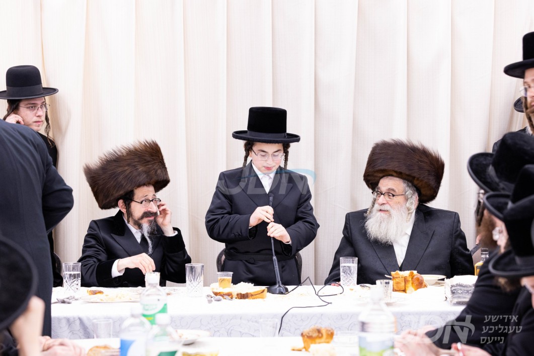 שמחת הבר מצוה פון בן האדמו"ר מסקולען