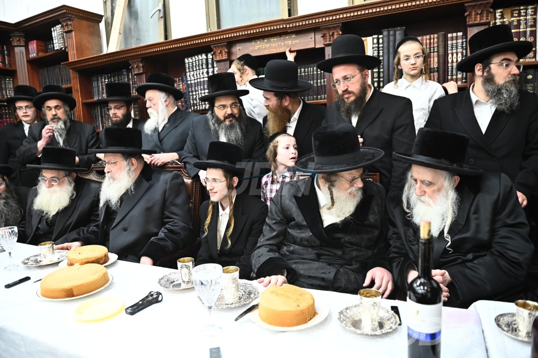 שמחת הווארט בבית מאדזיץ - נדבורנה - יערוסלוב - אופלע