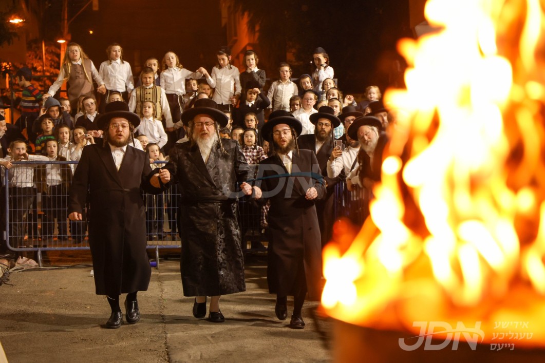 ל"ג בעומר אין חצר הקודש ביאלא ב"ב