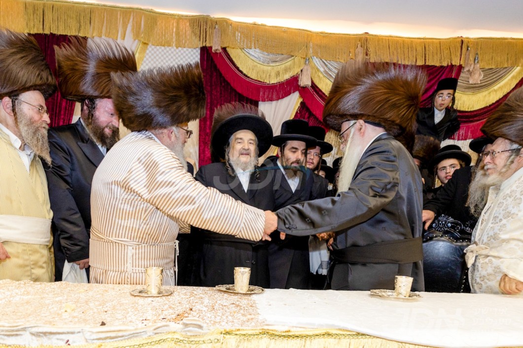 שמחת החתונה בבית פינסק קארלין - סטראפקוב - לעלוב הר יונה