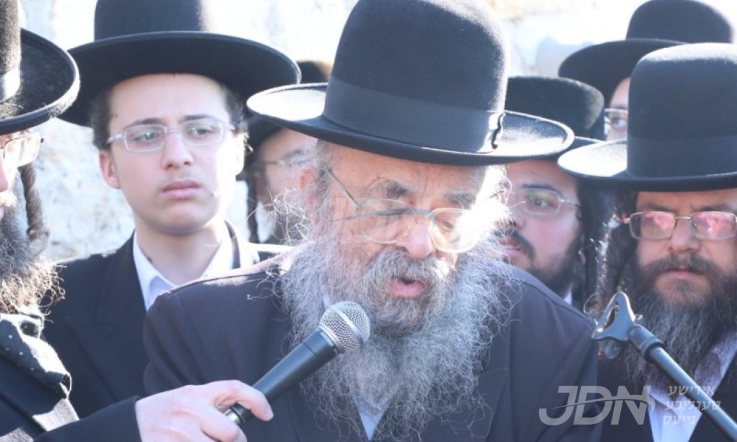 אבל כבד: הגאון הגדול רבי דוד שמידל זצ"ל יו"ר אתרא קדישא, נפטר געווארן בשיבה טובה