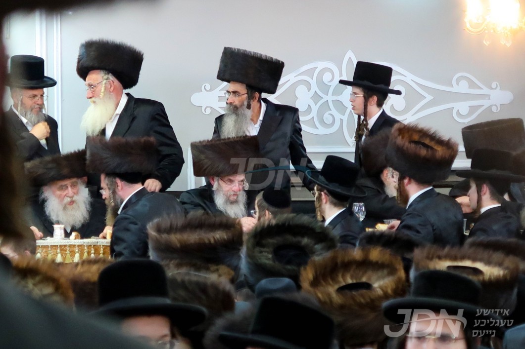 שמחת החתונה פון אן אייניקל פון האדמו"ר מסלאנים