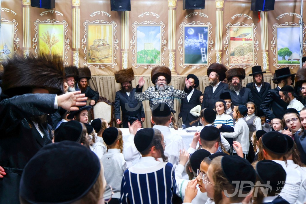 סוכות אין חצר הקודש סקולען פון ירושלים