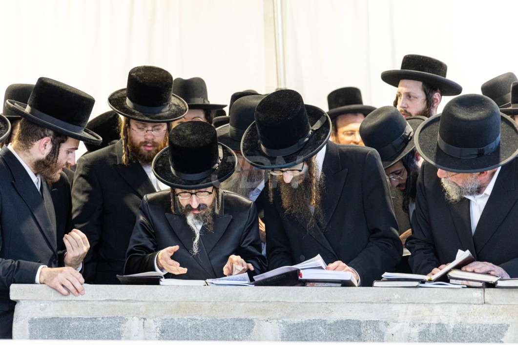יארצייט פון הרה"ק בעל ישועת יעקב מסקולען זי"ע ביי בניו האדמו"רים