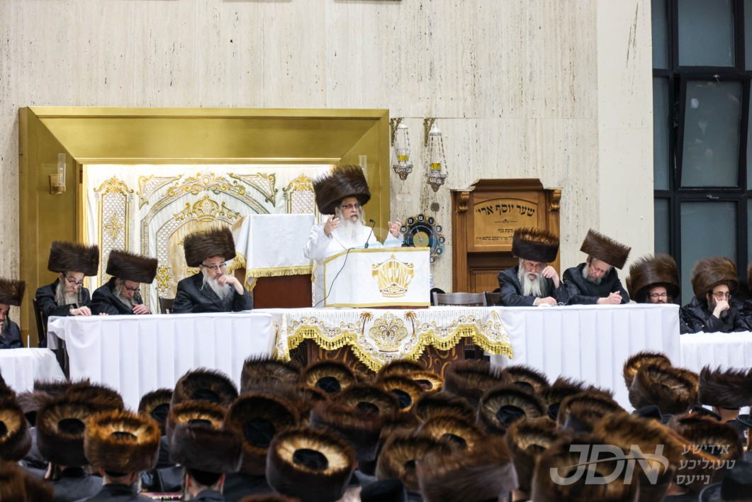 פסח אין חצר הקודש סאטמאר