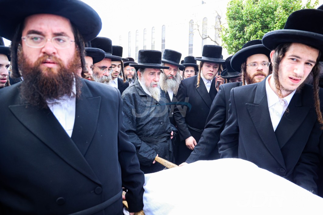 מסע הלוי' פון הרבנית מרת חנה אסתר טווערסקי ע"ה, אלמנת הרה"צ רבי וועלוול טווערסקי זצ"ל מראחמיסטריווקא