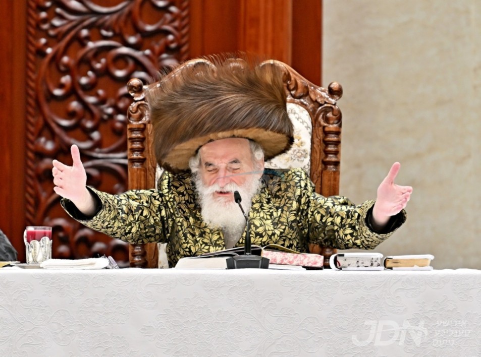 האדמו"ר מוויזניץ ערווארטעט אויף א באזוך פון צוויי וואכן אין ניו יארק לחזק עדת צאן מרעיתו