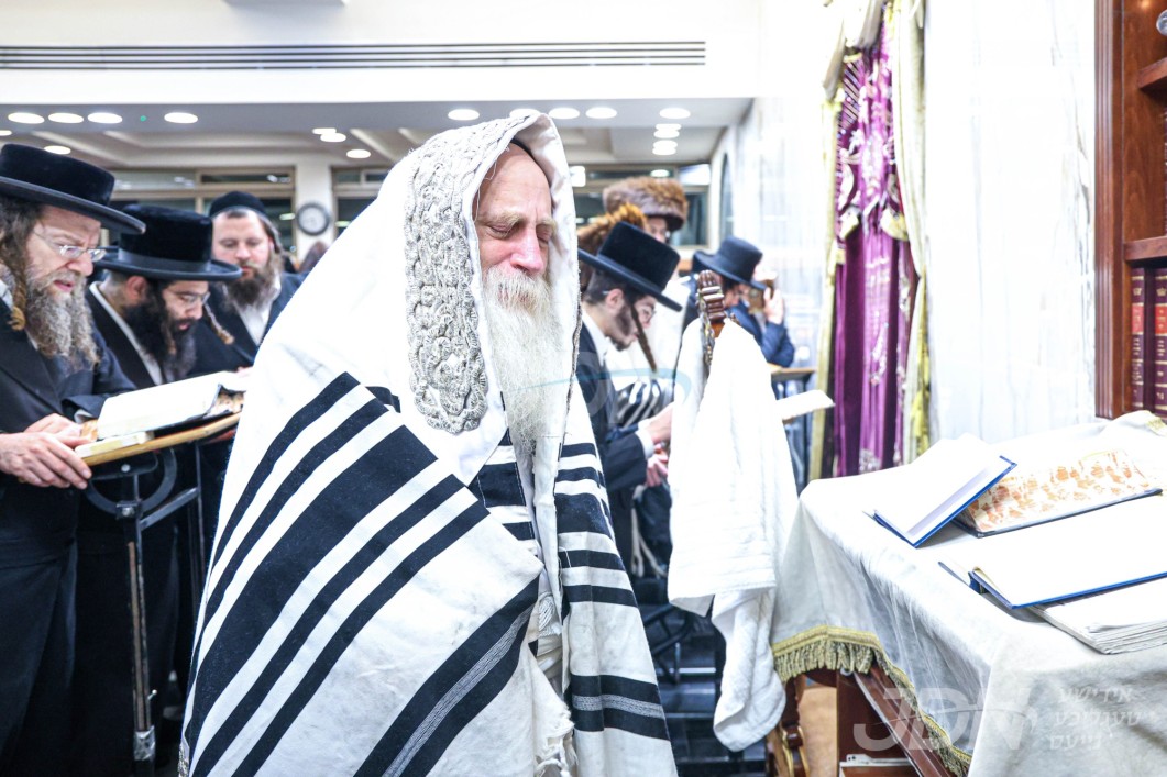 א' סליחות ביי הגה"צ רבי יצחק מאיר מארגענשטערן