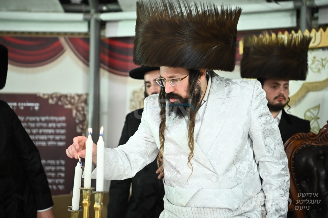 ברוך דיין האמת: בת קדושים הרבנית רחל ראזענבוים ע"ה, אשת חבר כ"ק אדמו"ר ממעזבוזש שליט"א