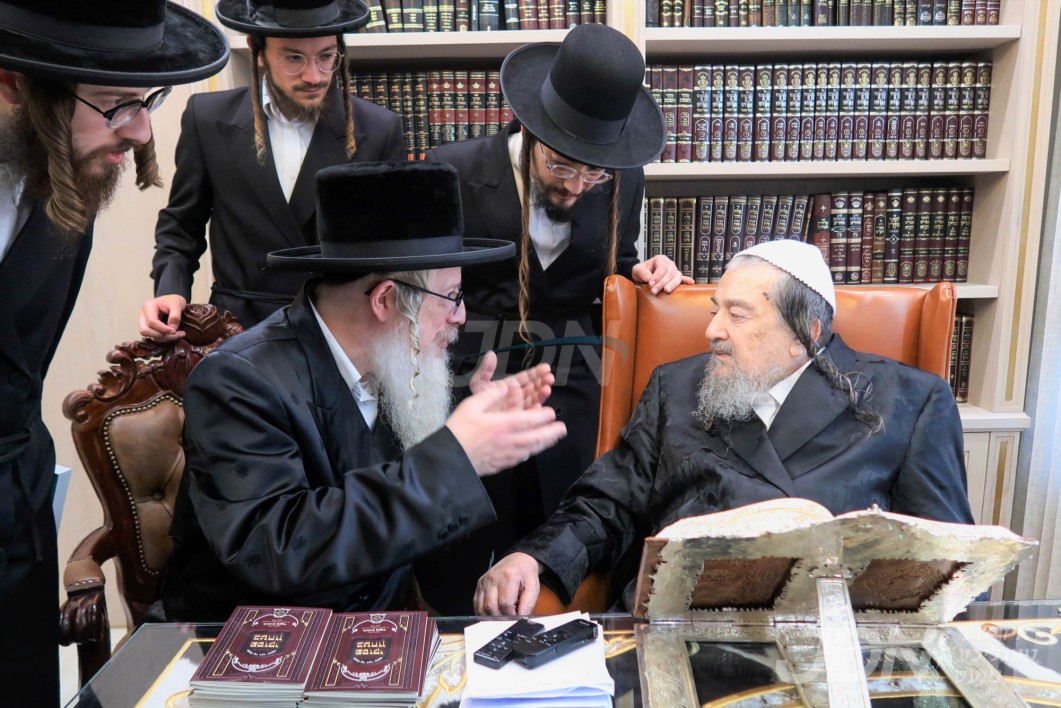 האדמו"ר מבלאזוב ריבאטיטש באזוכט ביי הגה"צ רבי יעקב מאיר שעכטער
